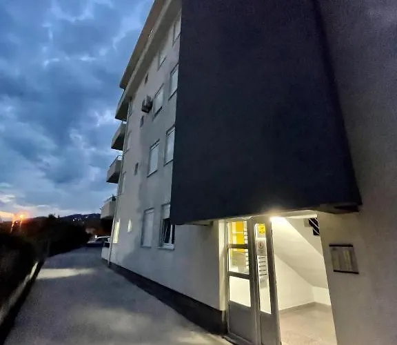 Apartments Hots