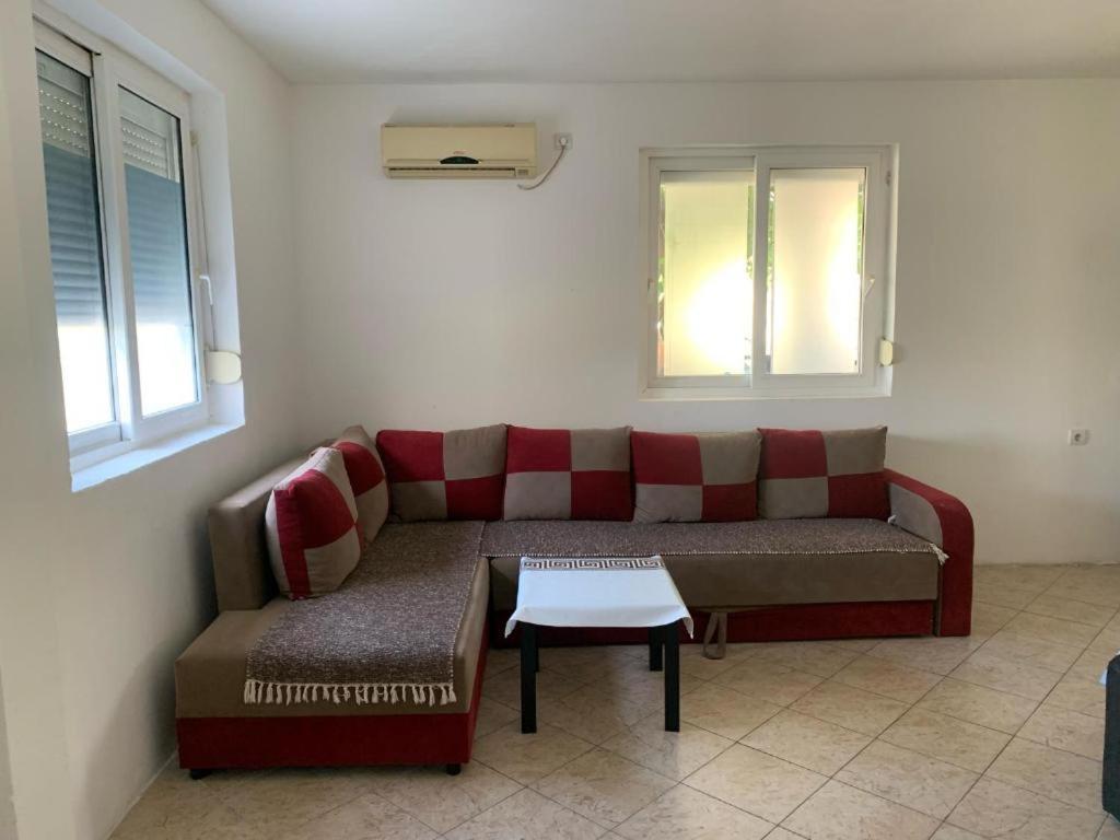Hots Apartment