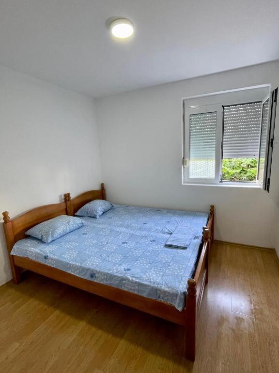 Hots Apartment